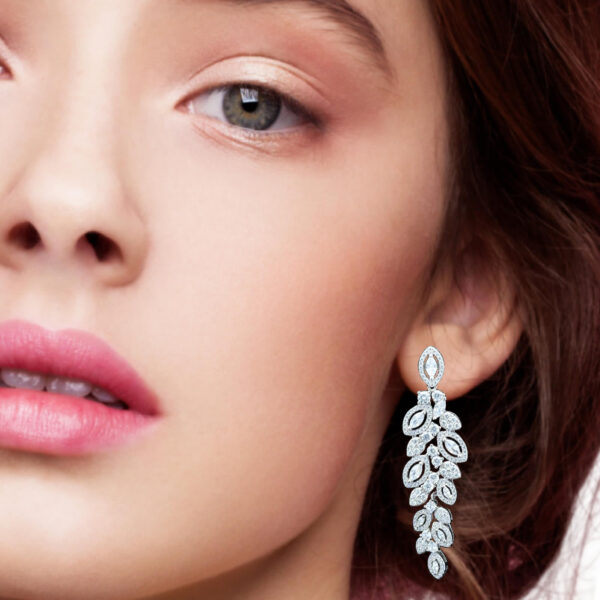 Elegant Leaf Drop Earrings