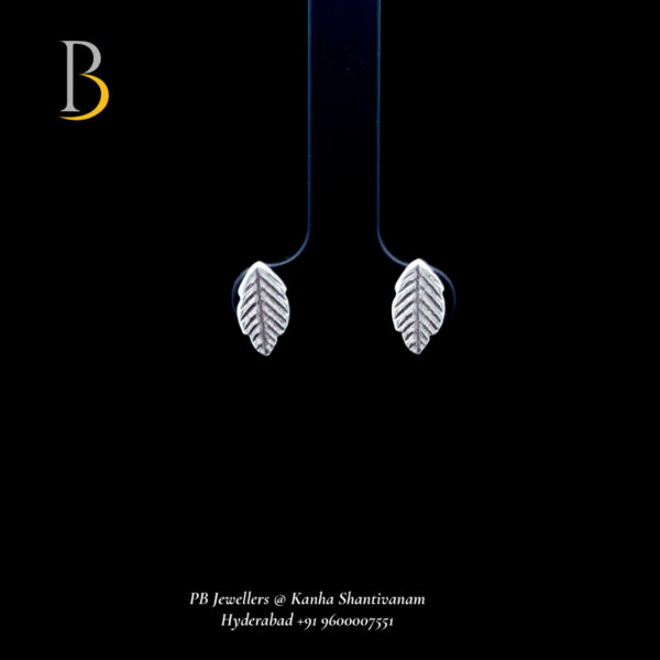 Elegant Leaf Design Earrings