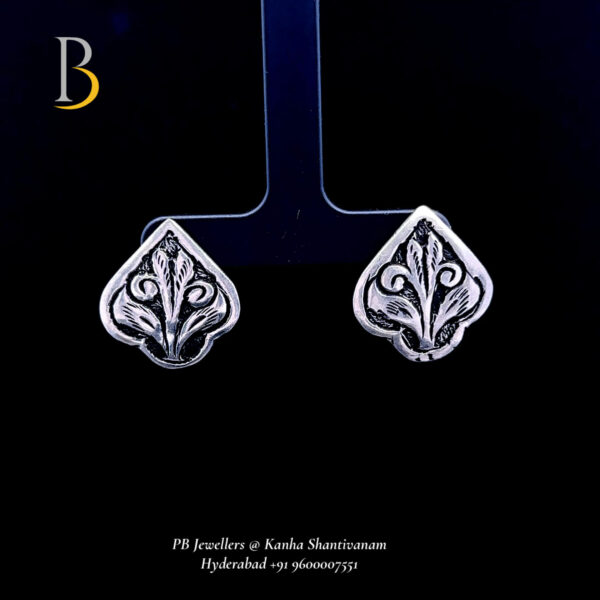 Elegant Silver Floral Earrings