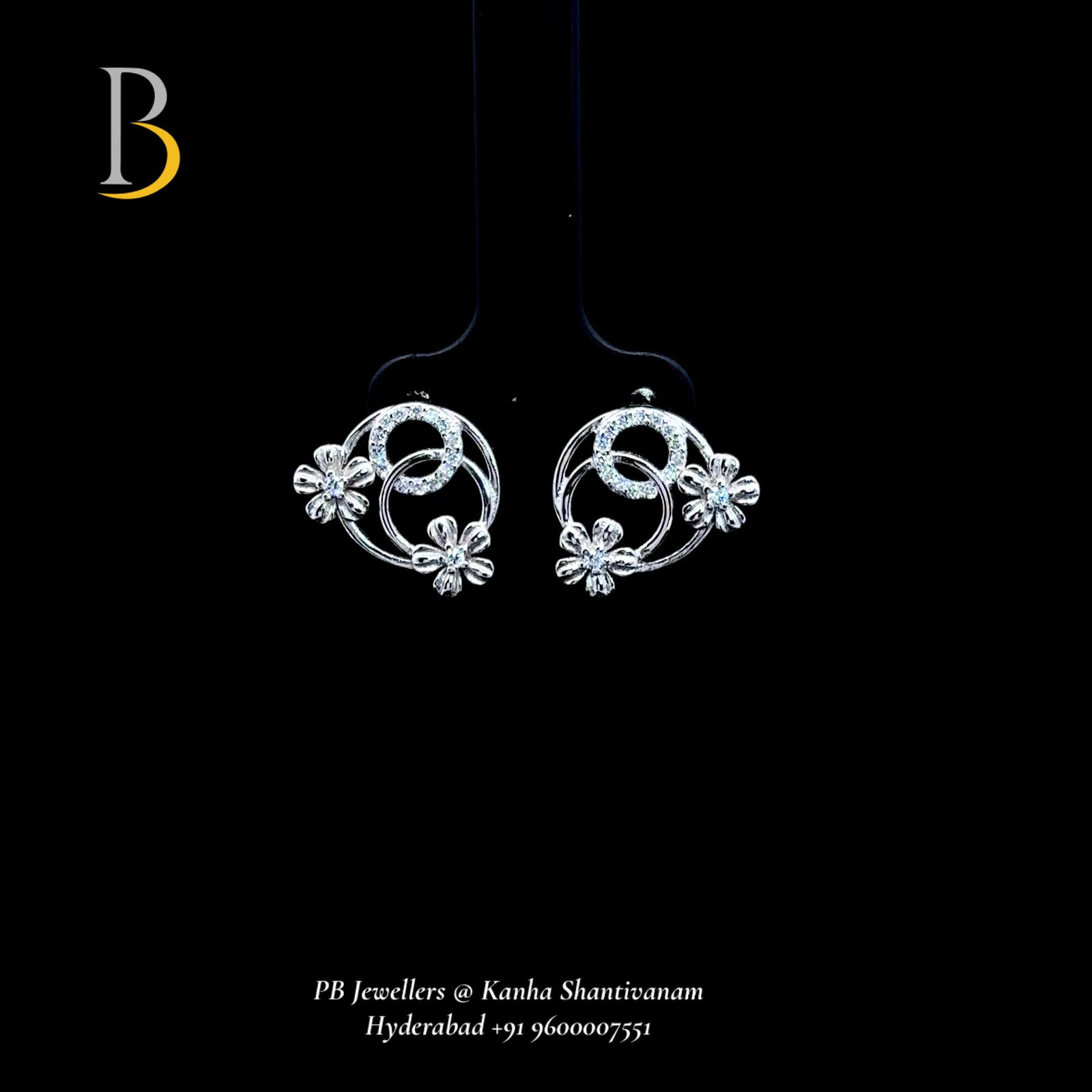 92.5 Sterling Silver Cubic Zirconia Floral Stud Earrings ✨