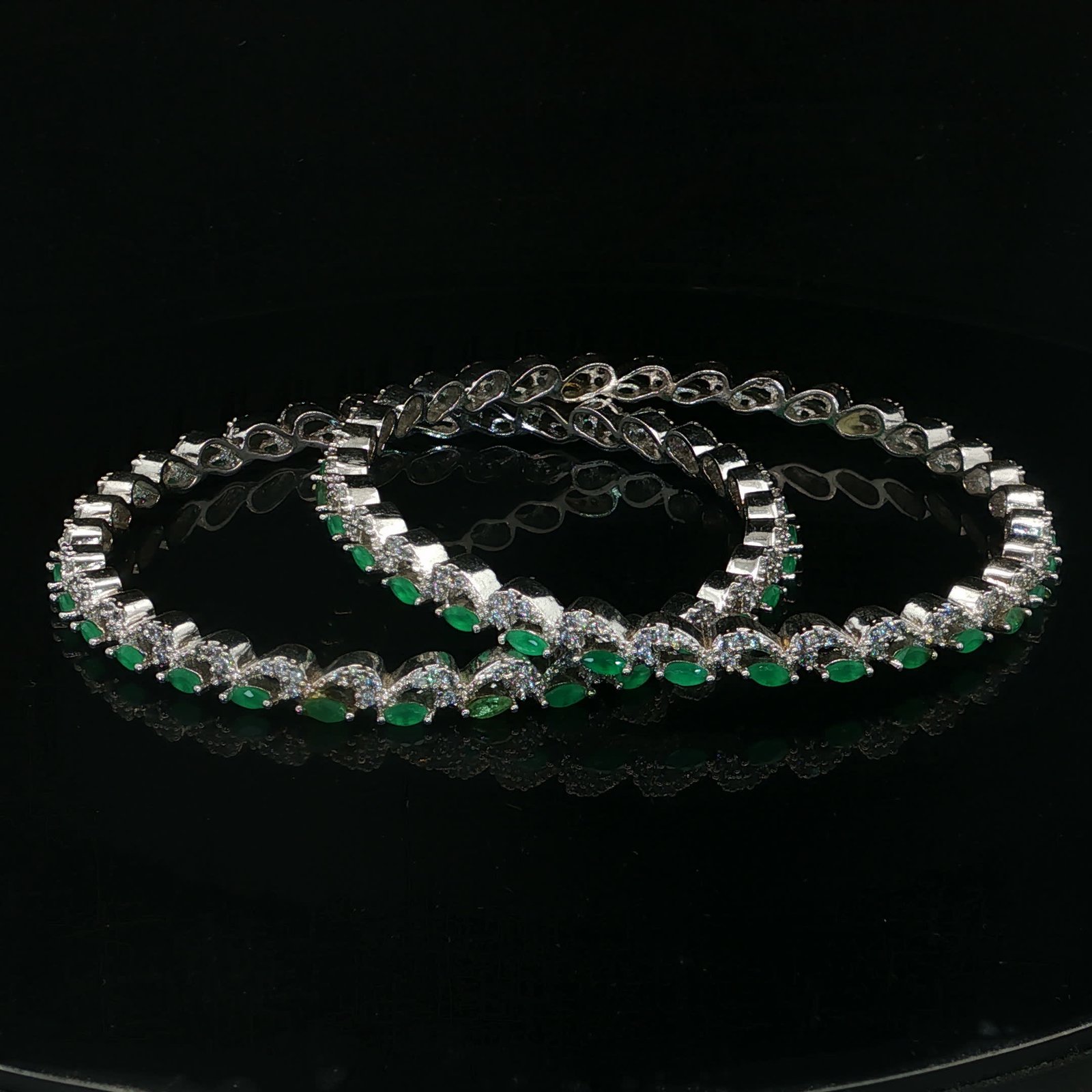92.5 Silver Emerald & CZ Bangle β¨