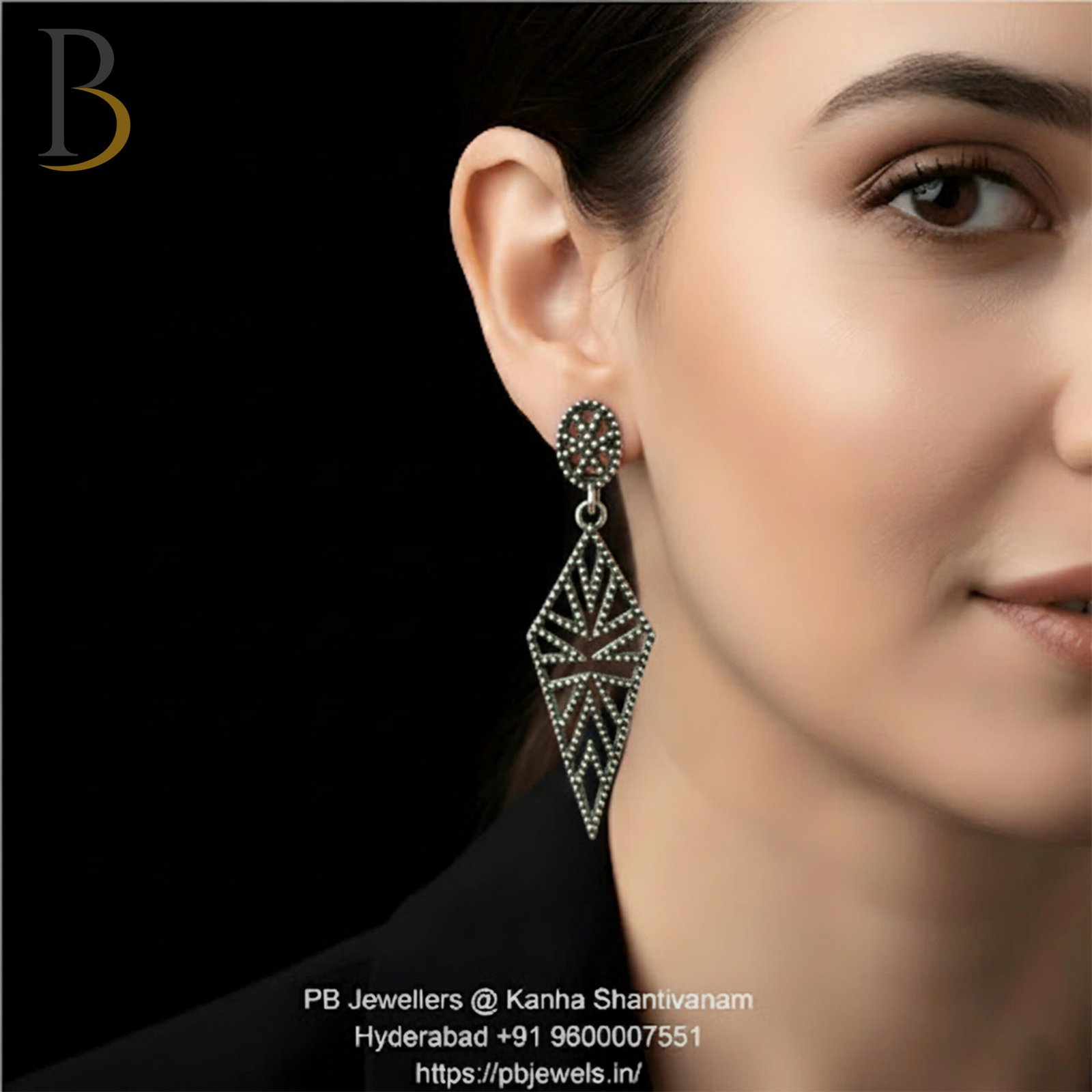 92.5 Silver Marcasite Arrow Drop Earrings ✨